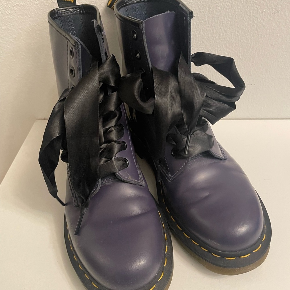Dark blue/purple Dr Martens 7 Docs 1460 EUC